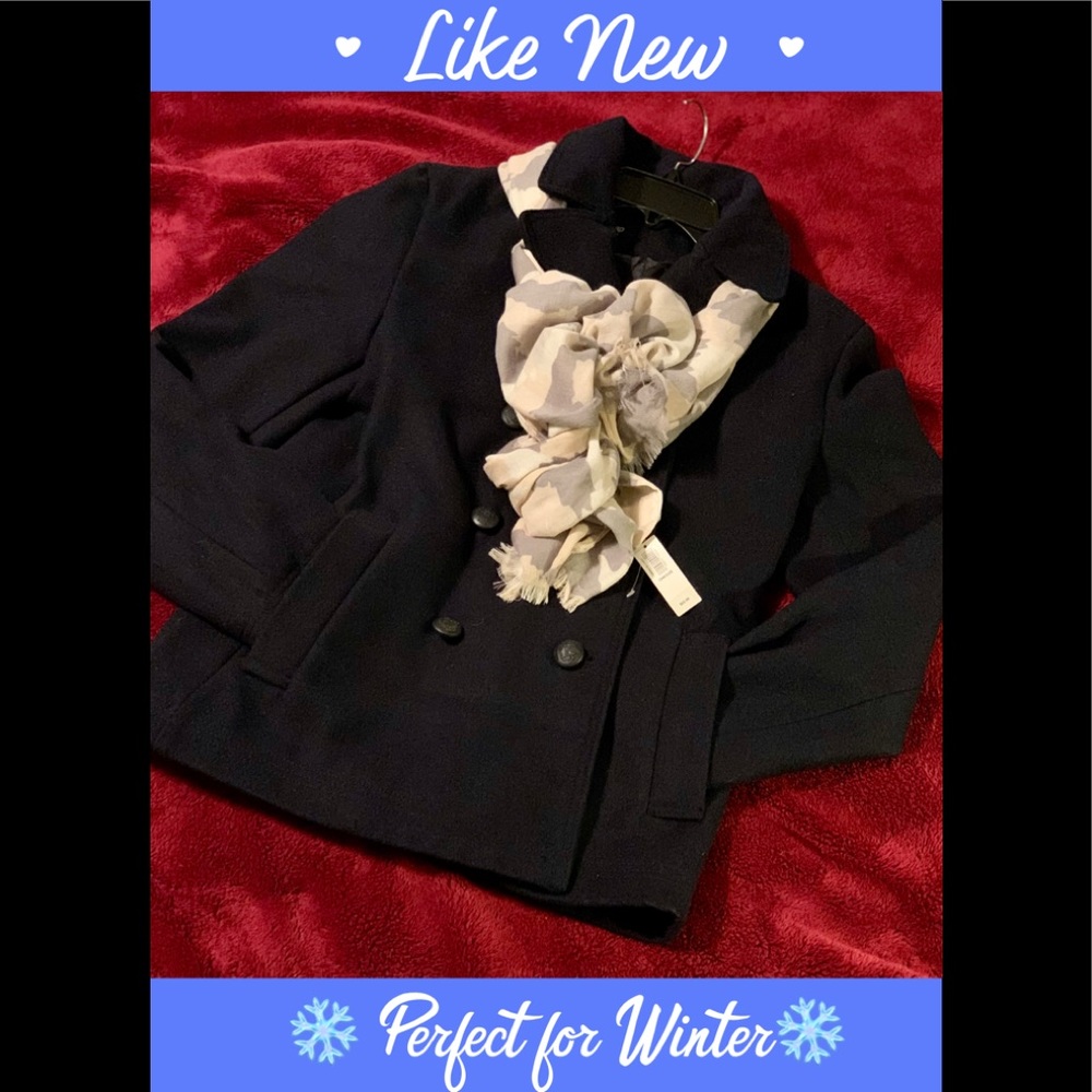 |🚨{SALE} Like New Ladies Wool Peacoat & New Scarf